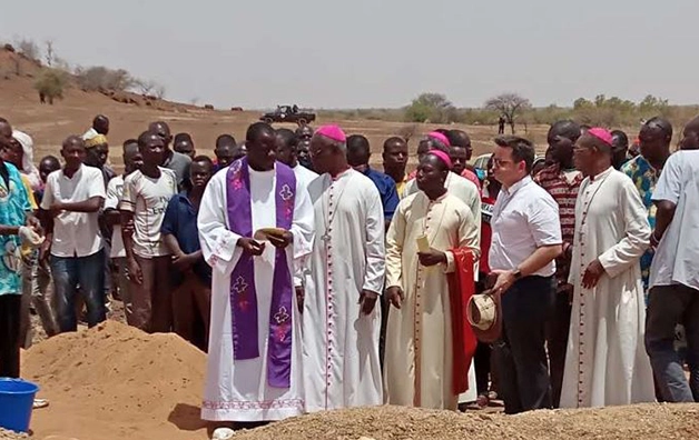 Veglia di preghiera per le vittime in Burkina Faso