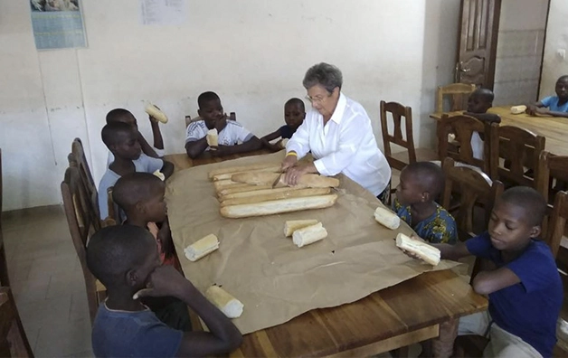 Il pane Shalom arriva in Benin