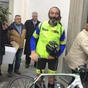 SANTA CROCE SULL’ARNO – Don Donato arriva in bici